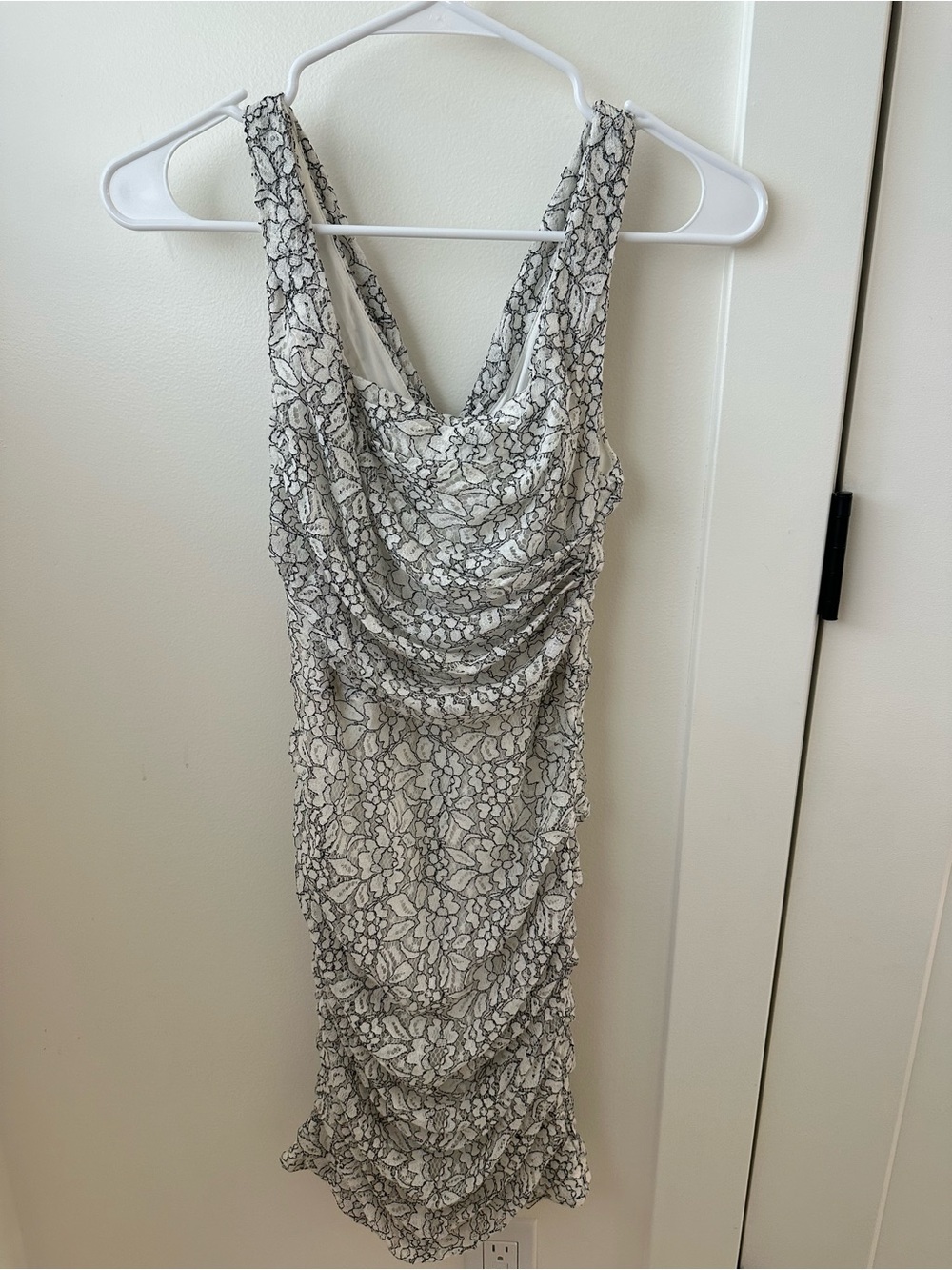 Express White and Black Floral Lace Midi Dress